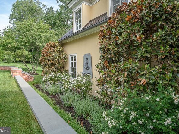1122 Brynlawn Road, Villanova PA 19085