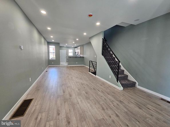 1963 W Spencer Avenue, Philadelphia PA 19141