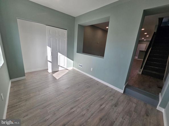 1963 W Spencer Avenue, Philadelphia PA 19141