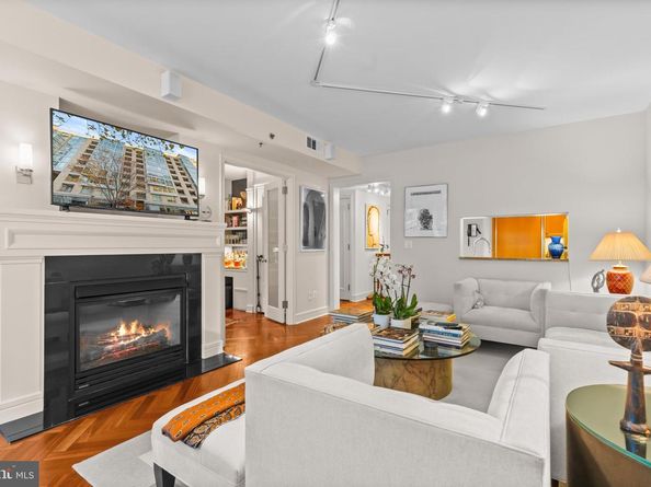 1111 23rd Street NW 4G, Washington DC 20037