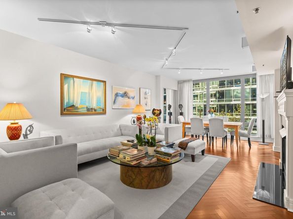 1111 23rd Street NW 4G, Washington DC 20037