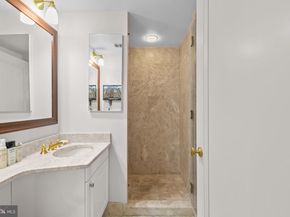 1111 23rd Street NW 4G, Washington DC 20037