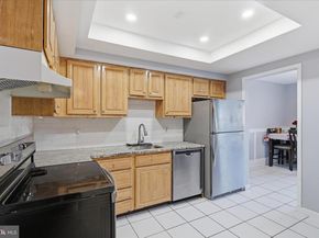 26 Carousel Court, Sterling VA 20164