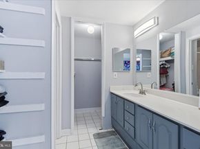 26 Carousel Court, Sterling VA 20164