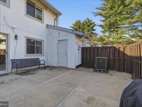 26 Carousel Court, Sterling VA 20164