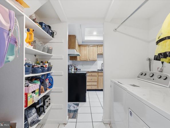 26 Carousel Court, Sterling VA 20164