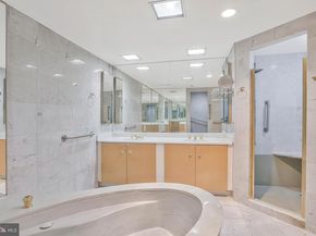 800 25TH Street NW 502, Washington DC 20037