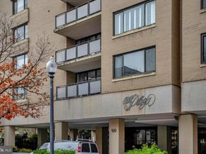 800 25TH Street NW 502, Washington DC 20037