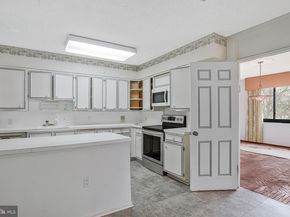 800 25TH Street NW 502, Washington DC 20037