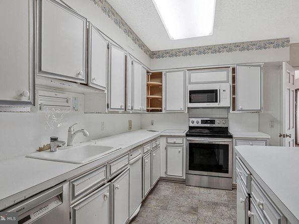 800 25TH Street NW 502, Washington DC 20037