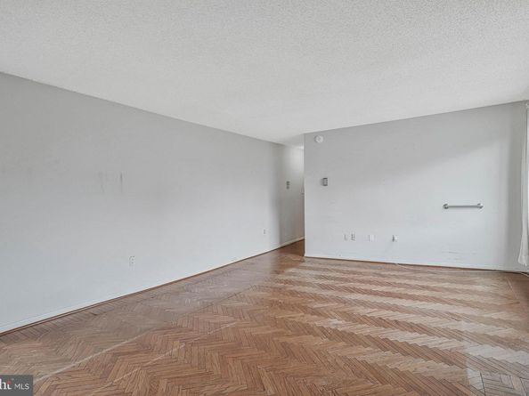 800 25TH Street NW 502, Washington DC 20037