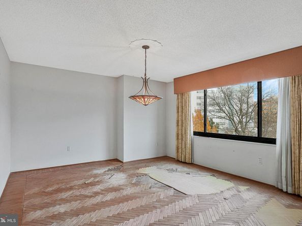 800 25TH Street NW 502, Washington DC 20037