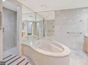 800 25TH Street NW 502, Washington DC 20037