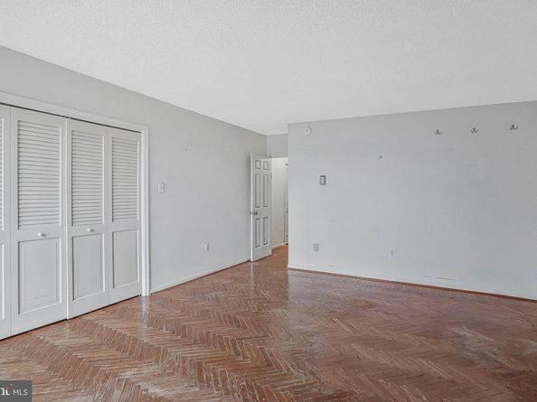 800 25TH Street NW 502, Washington DC 20037