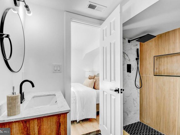 517 Florida Avenue NE, Washington DC 20002