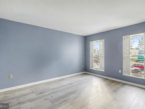 29 Canterbury Square 201, Alexandria VA 22304