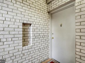 29 Canterbury Square 201, Alexandria VA 22304