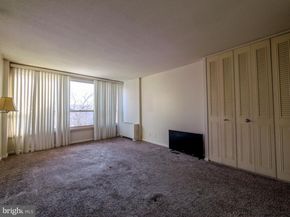 1001 City Avenue EE927, Wynnewood PA 19096