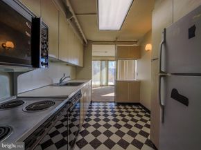 1001 City Avenue EE927, Wynnewood PA 19096