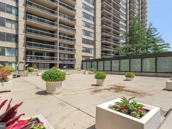 3701 S George Mason Drive 1510N, Falls Church VA 22041