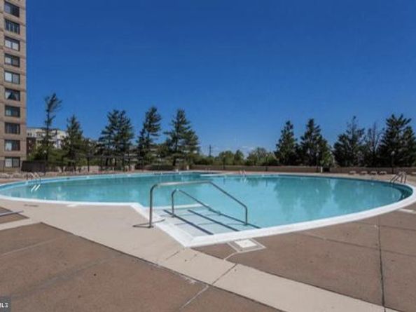 3701 S George Mason Drive 1510N, Falls Church VA 22041