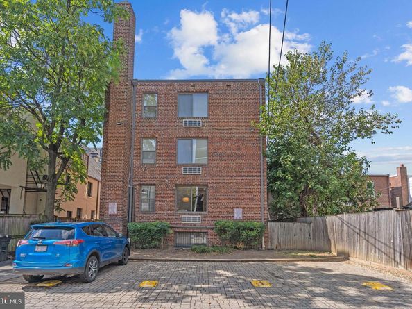 2639 15TH Street NW 104, Washington DC 20009