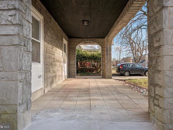 323 Derwyn Road, Drexel Hill PA 19026