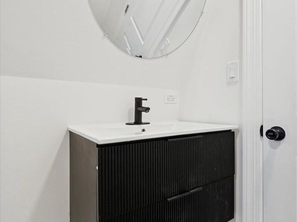 323 Derwyn Road, Drexel Hill PA 19026