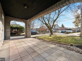 323 Derwyn Road, Drexel Hill PA 19026