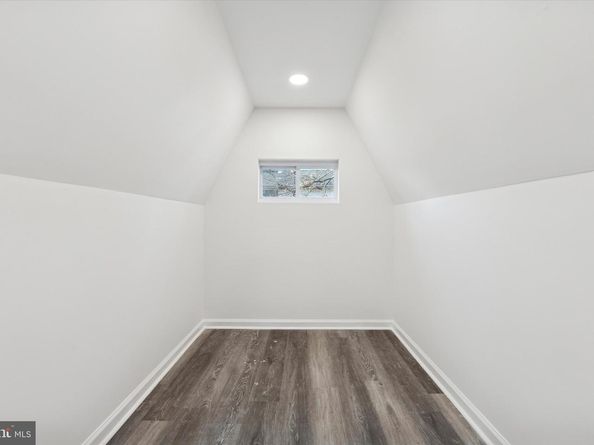 323 Derwyn Road, Drexel Hill PA 19026