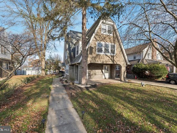 323 Derwyn Road, Drexel Hill PA 19026