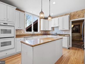 57 Cropwell Lane, Holland PA 18966
