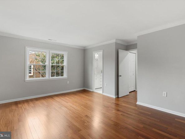 2694 Centennial Court 54, Alexandria VA 22311