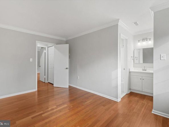 2694 Centennial Court 54, Alexandria VA 22311