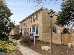 2694 Centennial Court 54, Alexandria VA 22311