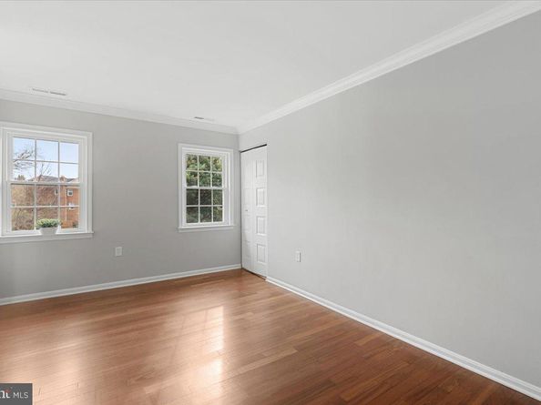 2694 Centennial Court 54, Alexandria VA 22311