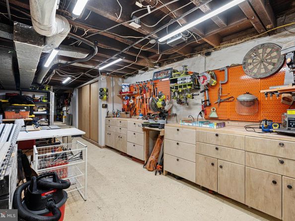 2629 Aspen Street, Philadelphia PA 19130