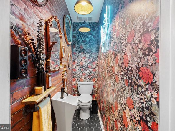 2629 Aspen Street, Philadelphia PA 19130