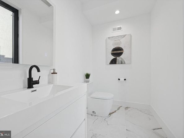 1843 Hartranft Street A103, Philadelphia PA 19145