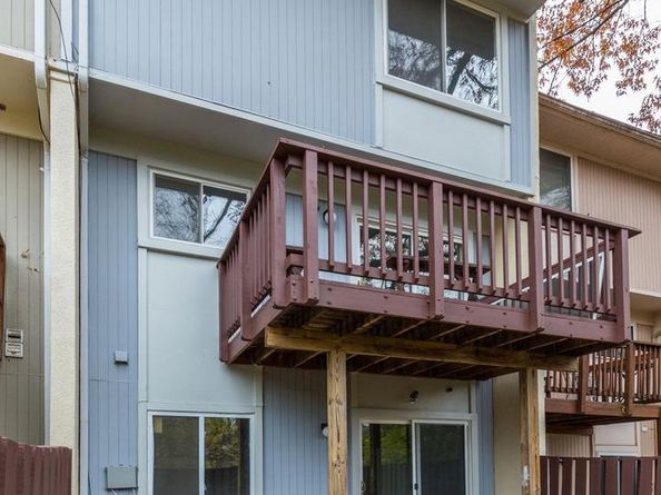 2394 Southgate Square, Reston VA 20191