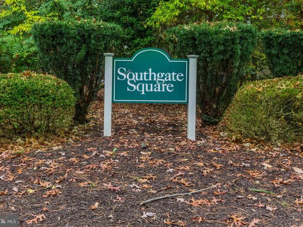 2394 Southgate Square, Reston VA 20191