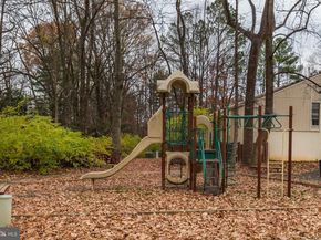 2394 Southgate Square, Reston VA 20191