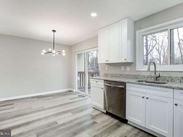 2394 Southgate Square, Reston VA 20191