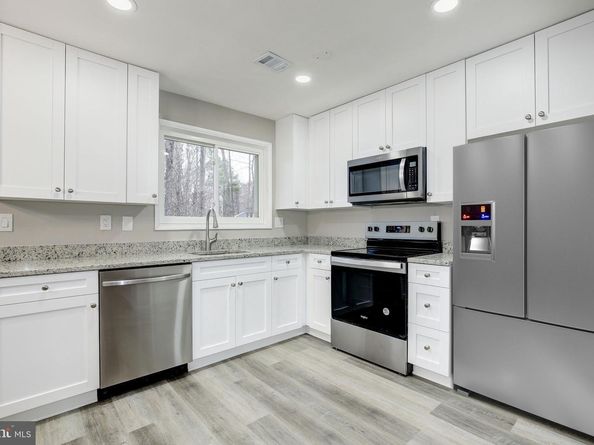 2394 Southgate Square, Reston VA 20191