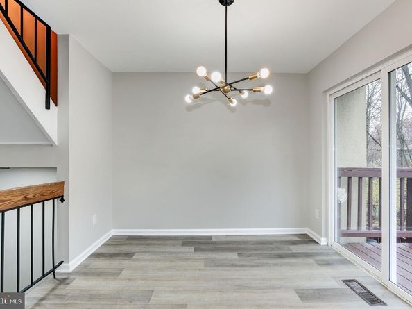 2394 Southgate Square, Reston VA 20191