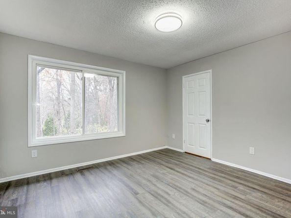 2394 Southgate Square, Reston VA 20191