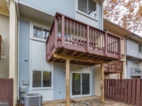 2394 Southgate Square, Reston VA 20191