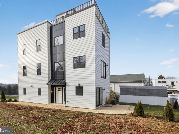 203 Church Street, Wayne PA 19087