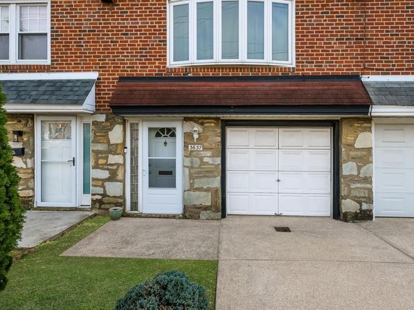 3637 E Crown Avenue, Philadelphia PA 19114