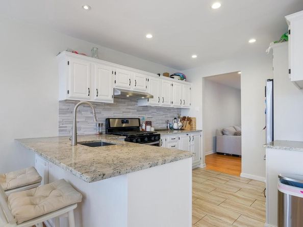 3637 E Crown Avenue, Philadelphia PA 19114